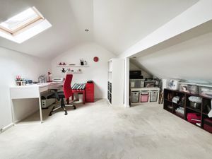 Loft Room - click for photo gallery